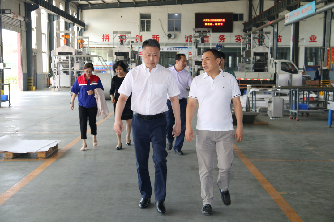 中國(guó)肉類協(xié)會(huì)常務(wù)副會(huì)長(zhǎng)兼秘書長(zhǎng)陳偉一行蒞臨銳智考察調(diào)研 中國(guó)肉類協(xié)會(huì)常務(wù)副會(huì)長(zhǎng)兼秘書長(zhǎng)陳偉一行蒞臨銳智考察調(diào)研